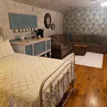 Bed And Breakfast Suite At The Wooded Retreat Pine City Екстериор снимка