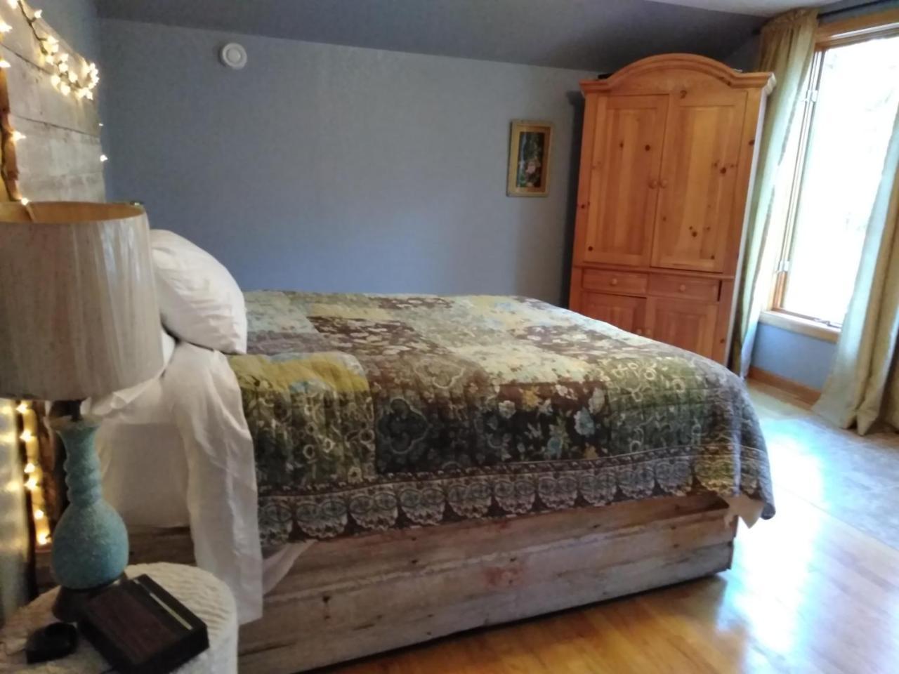 Bed And Breakfast Suite At The Wooded Retreat Pine City Екстериор снимка