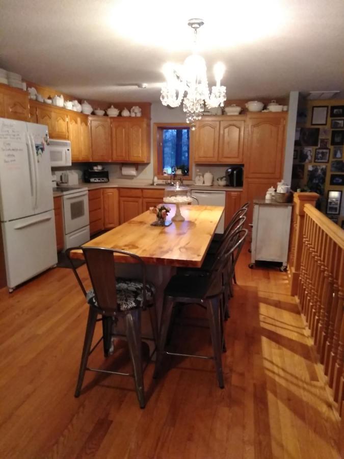 Bed And Breakfast Suite At The Wooded Retreat Pine City Стая снимка